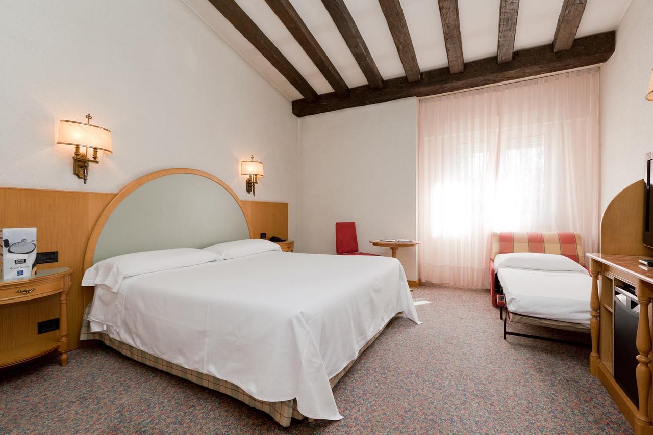 Gran Hotel Los Angeles Getafe Bagian luar foto