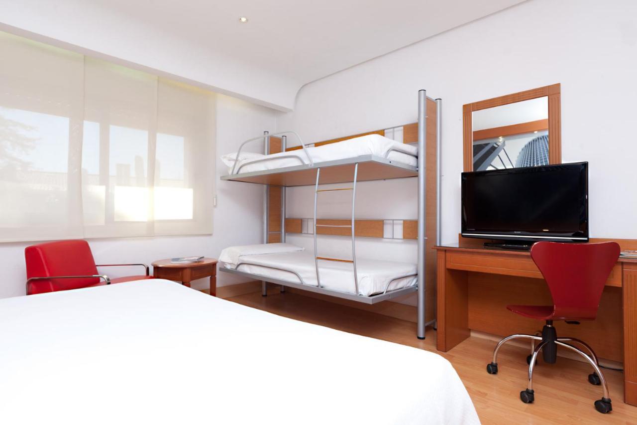 Gran Hotel Los Angeles Getafe Bagian luar foto