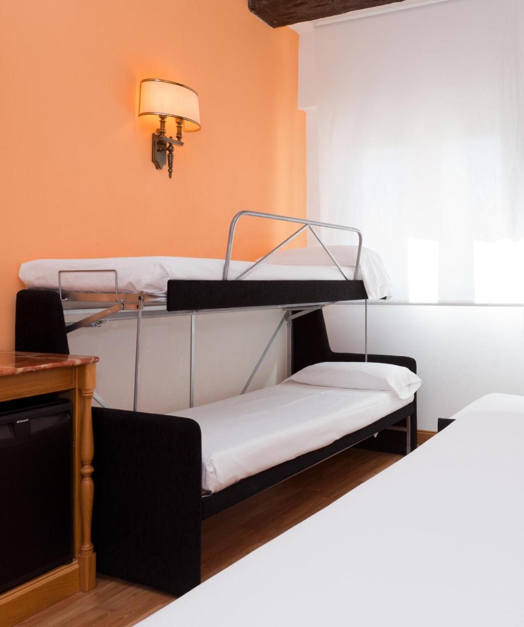 Gran Hotel Los Angeles Getafe Bagian luar foto