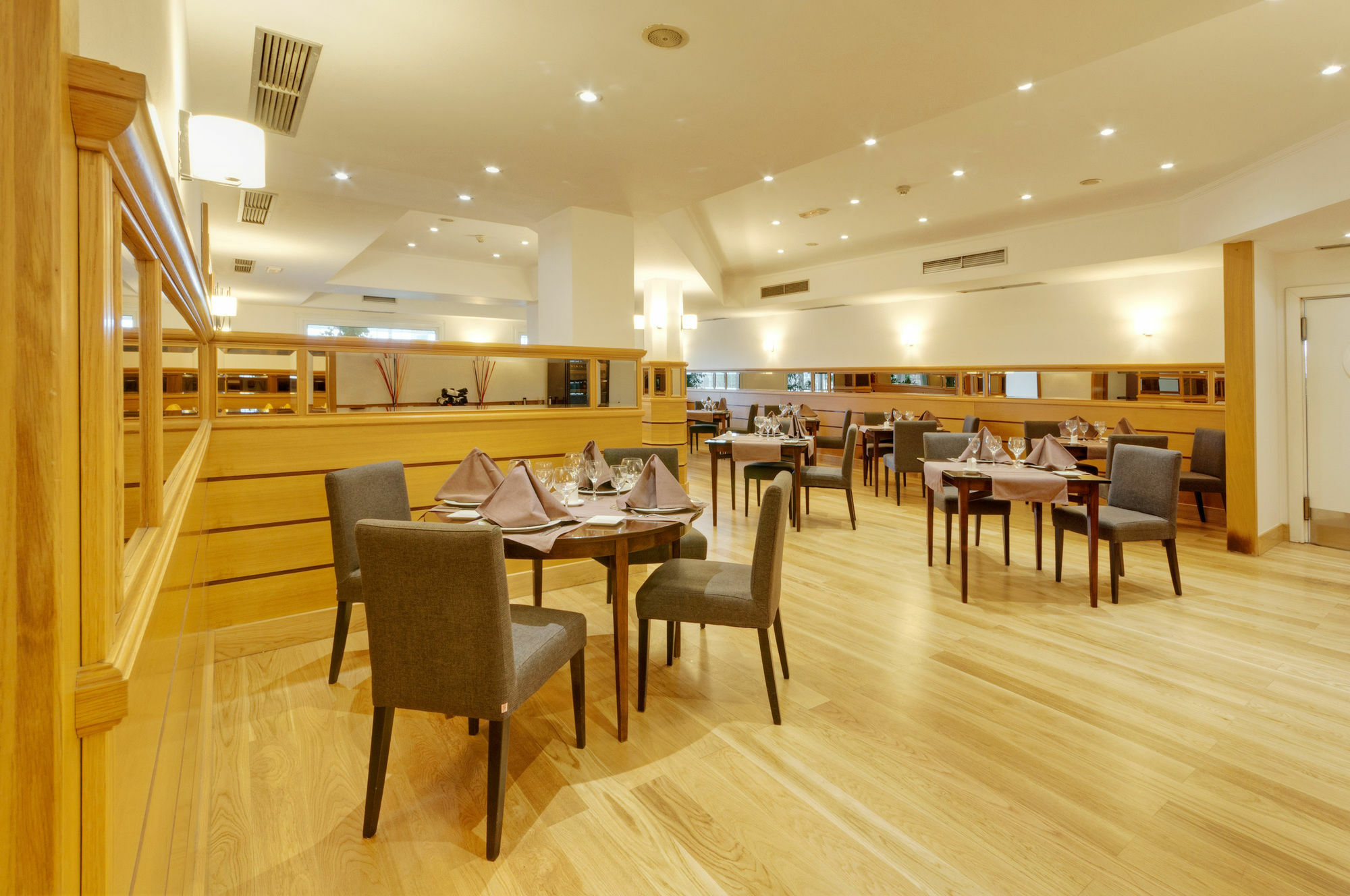 Gran Hotel Los Angeles Getafe Restoran foto
