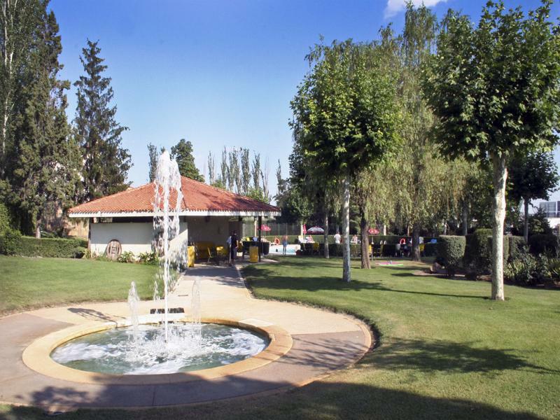 Gran Hotel Los Angeles Getafe Bagian luar foto